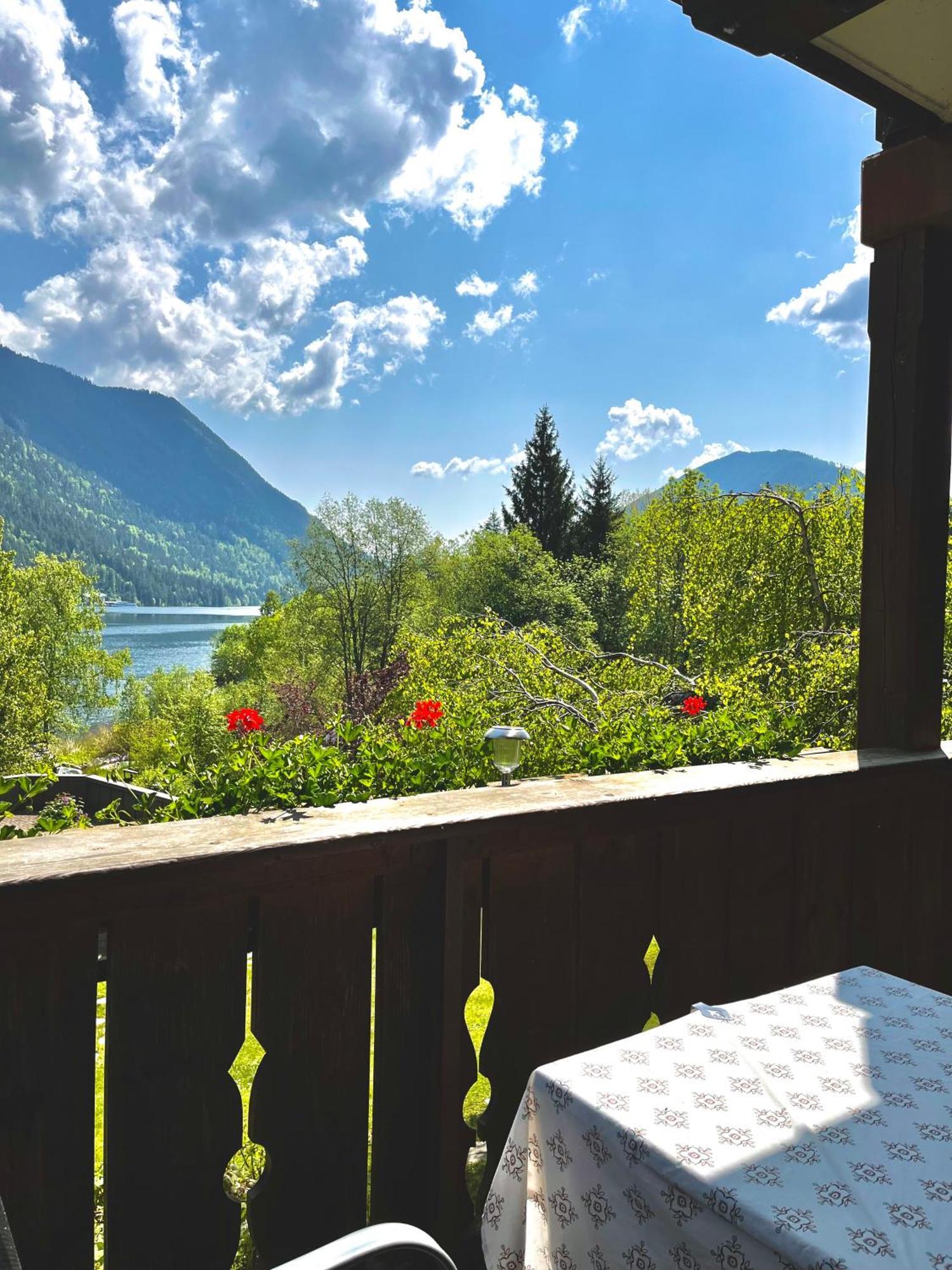 Chalets Zoehrer - Wohnen Am Wasser Weissensee Εξωτερικό φωτογραφία